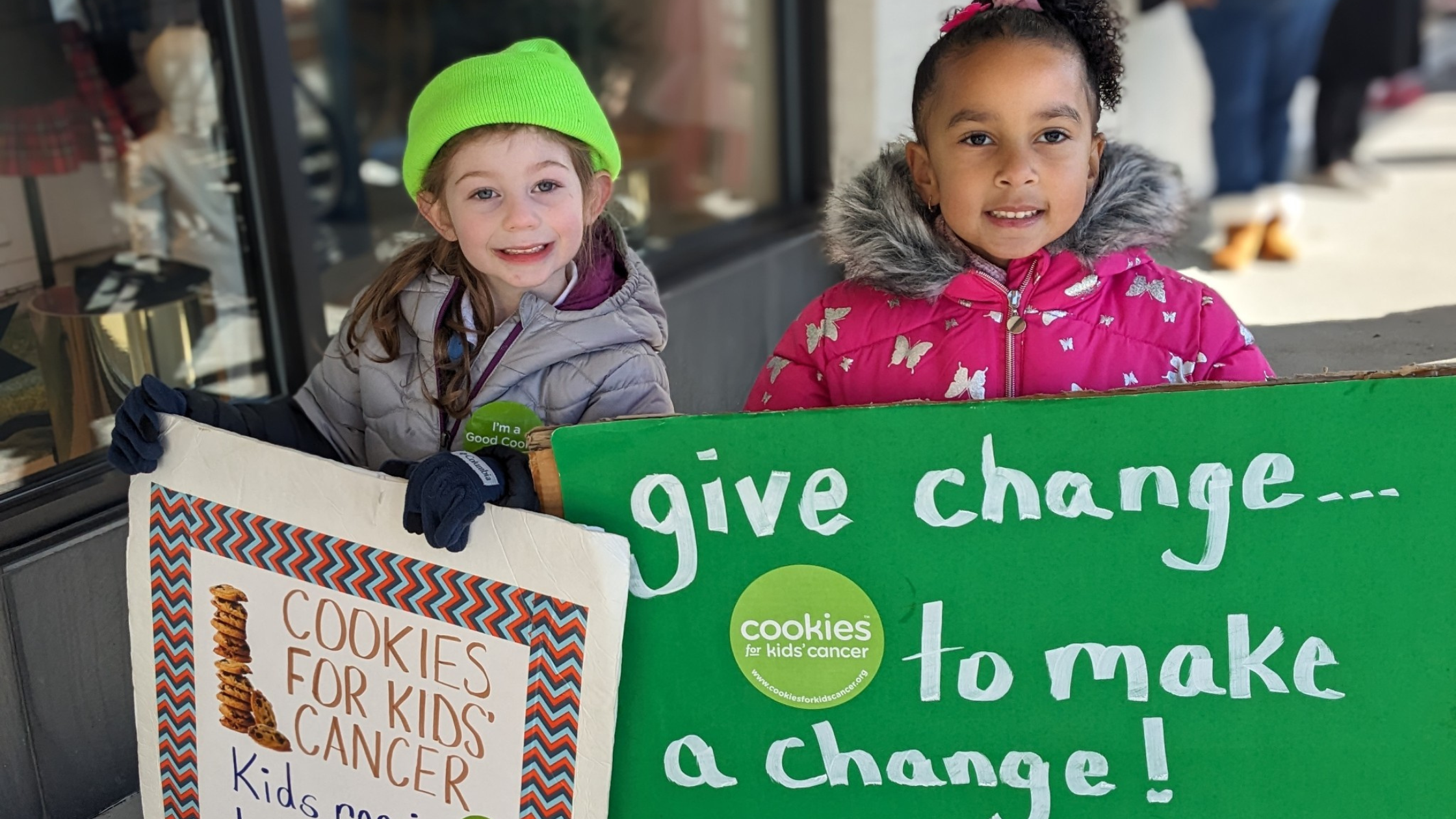 Spread Cheer This Holiday Season: Easy Ways to Volunteer Over Winter Break